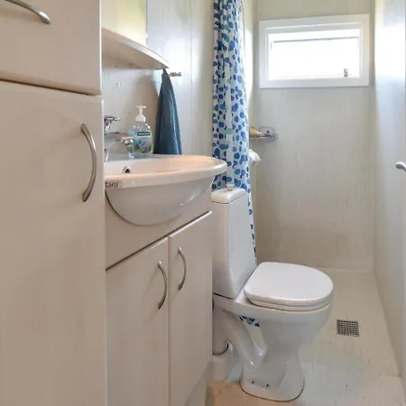 Three-bedroom Holiday In בית נופש *